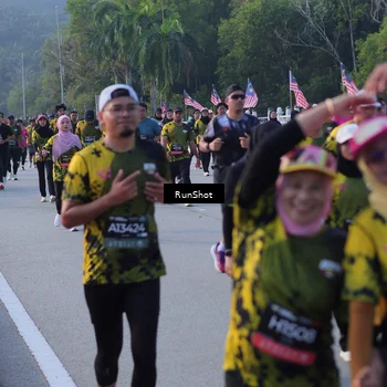 Runner Photo 7124080