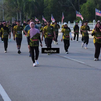 Runner Photo 7124108