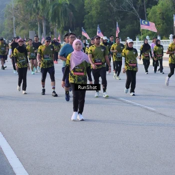 Runner Photo 7124113