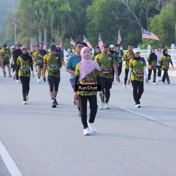 Runner Photo 7124116