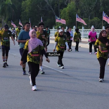 Runner Photo 7124118