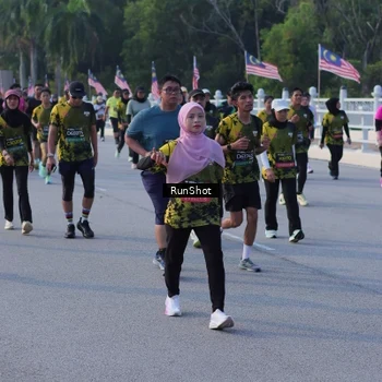 Runner Photo 7124124