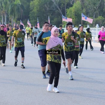 Runner Photo 7124128