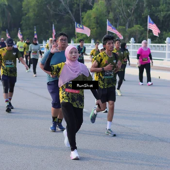 Runner Photo 7124131