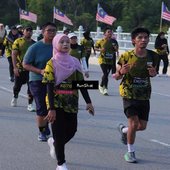 Runner Photo 7124141