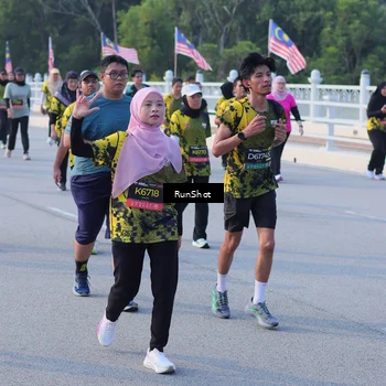 Runner Photo 7124143
