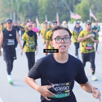 Runner Photo 7124144