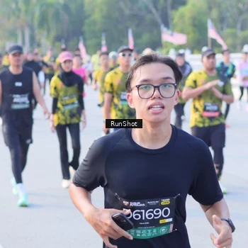 Runner Photo 7124145