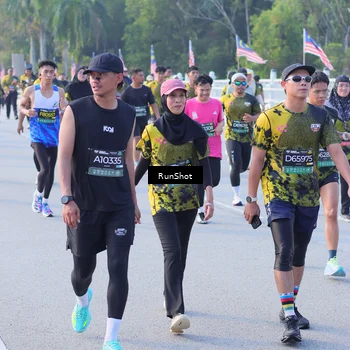 Runner Photo 7124168