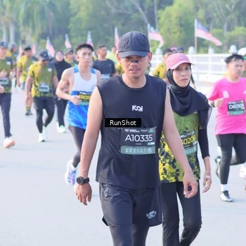 Runner Photo 7124177