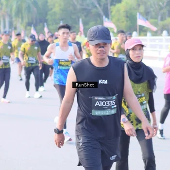 Runner Photo 7124179