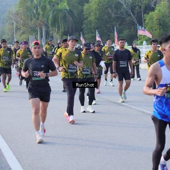 Runner Photo 7124185