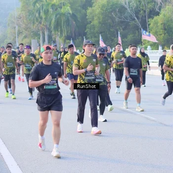 Runner Photo 7124188