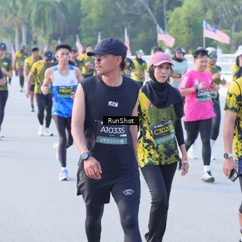 Runner Photo 7124189