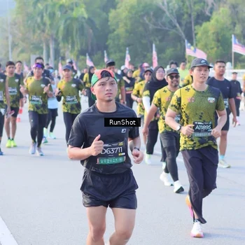 Runner Photo 7124196