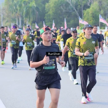 Runner Photo 7124198