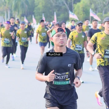 Runner Photo 7124204