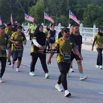 Runner Photo 7124218