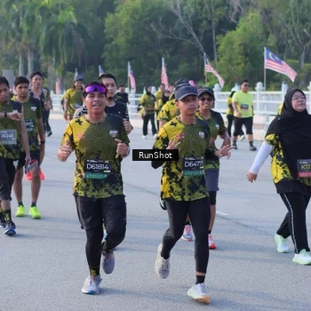 Runner Photo 7124219