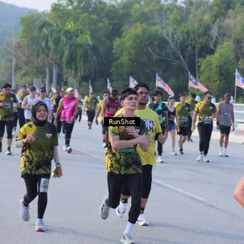 Runner Photo 7124234