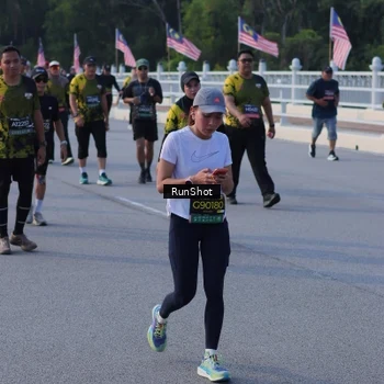 Runner Photo 7124235