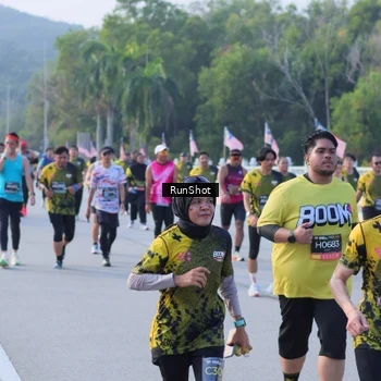 Runner Photo 7124243
