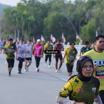 Runner Photo 7124244