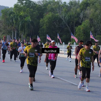 Runner Photo 7124255