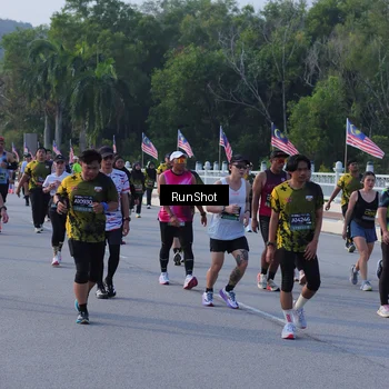 Runner Photo 7124258