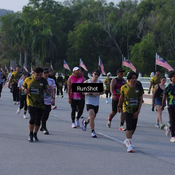 Runner Photo 7124260
