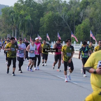 Runner Photo 7124264