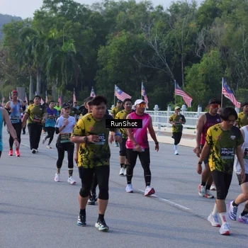 Runner Photo 7124265