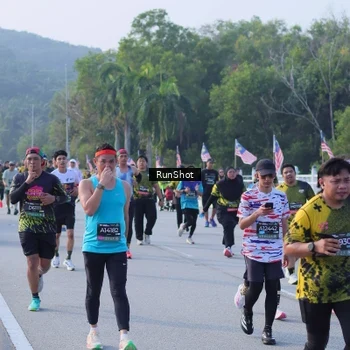 Runner Photo 7124277