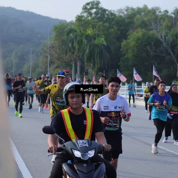 Runner Photo 7124293