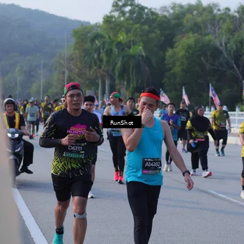Runner Photo 7124296