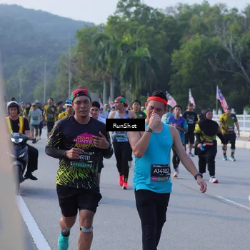 Runner Photo 7124300