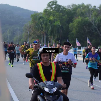 Runner Photo 7124304