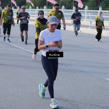 Runner Photo 7124307