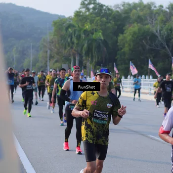 Runner Photo 7124311