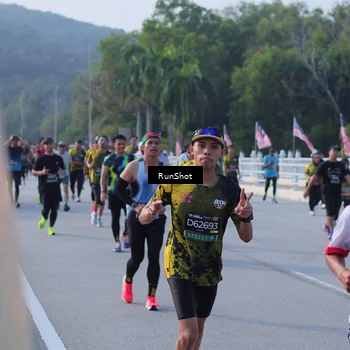 Runner Photo 7124315