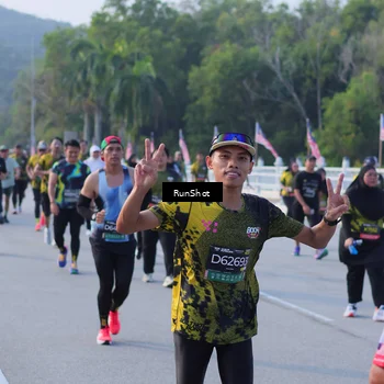 Runner Photo 7124318