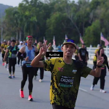 Runner Photo 7124325