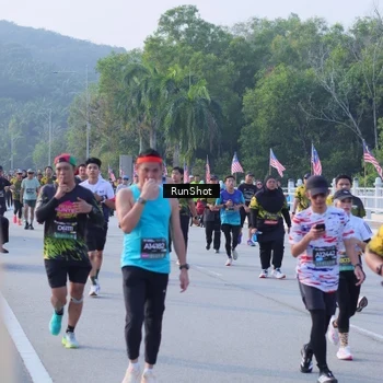 Runner Photo 7124343