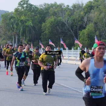 Runner Photo 7124346