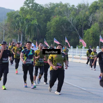 Runner Photo 7124349