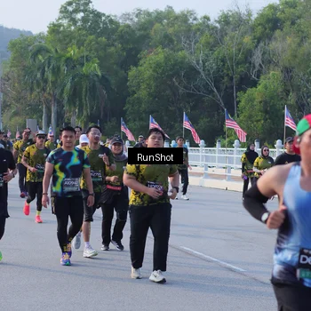 Runner Photo 7124355