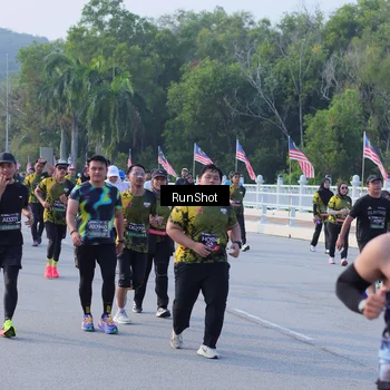 Runner Photo 7124356