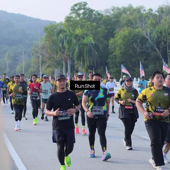 Runner Photo 7124364