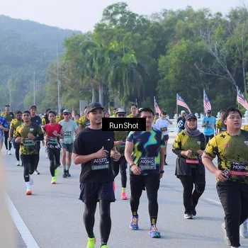 Runner Photo 7124365