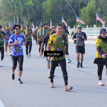 Runner Photo 7124366